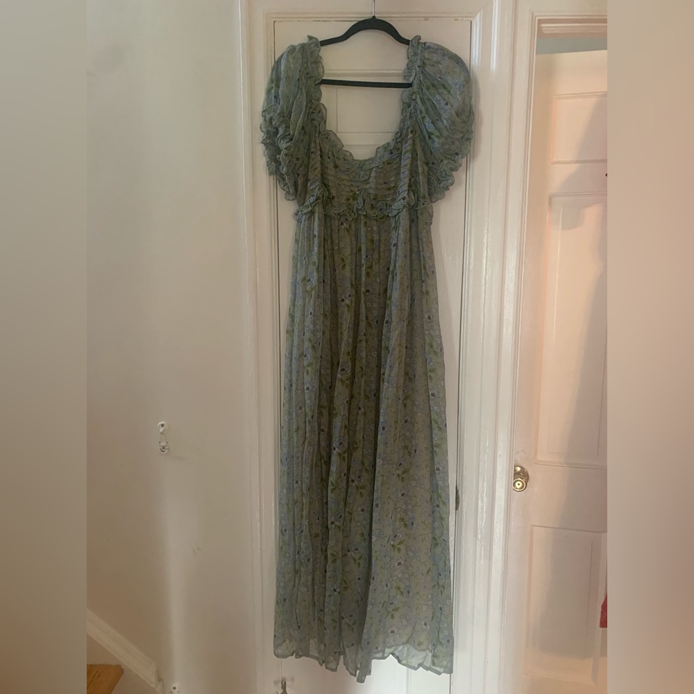 Doen floral gown